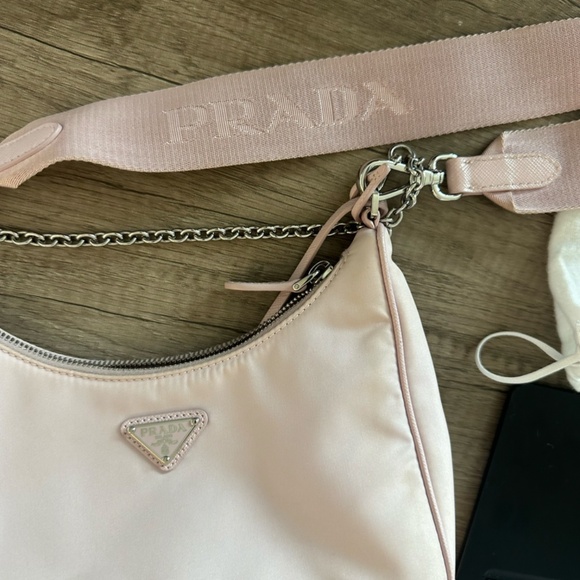 Prada Re-Edition 2005 Re-Nylon bag - Picture 9 of 11